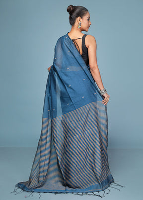 Blue Cotton Saree With Blouse Piece