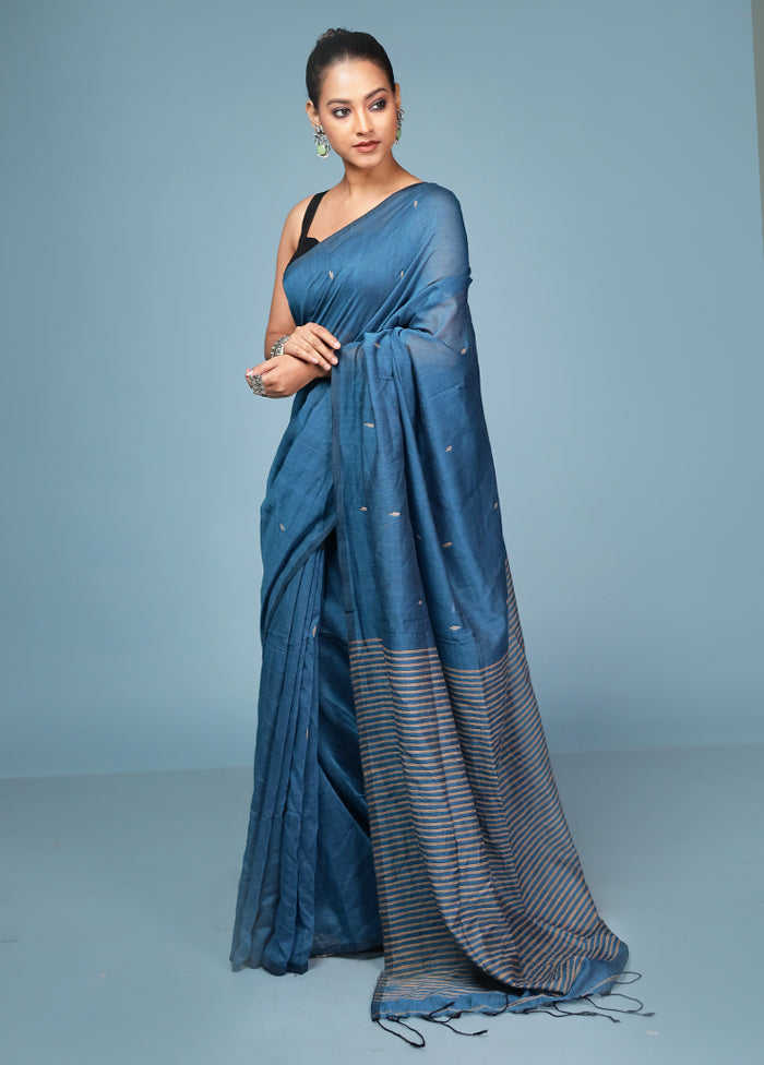 Blue Cotton Saree With Blouse Piece