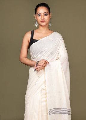 White Cotton Saree With Blouse Piece
