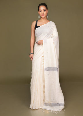 White Cotton Saree With Blouse Piece