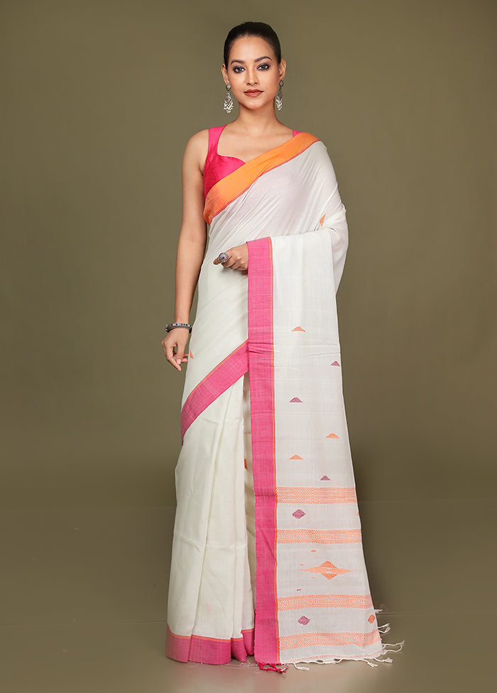 Cream Pure Cotton Saree With Blouse Piece
