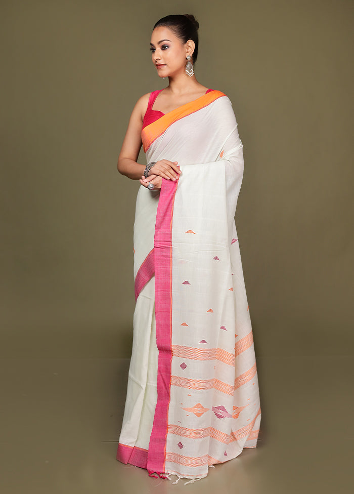 Cream Pure Cotton Saree With Blouse Piece