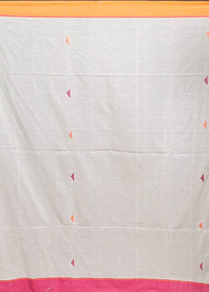 Cream Pure Cotton Saree With Blouse Piece