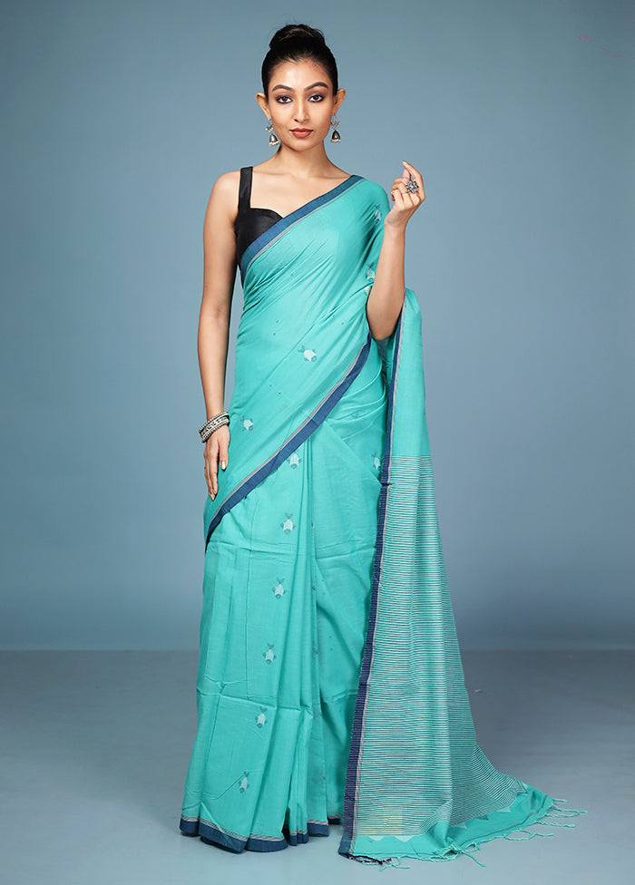 Green Matka Silk Saree With Blouse Piece