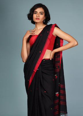 Black Matka Silk Saree With Blouse Piece