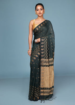 Green Cotton Saree With Blouse Piece