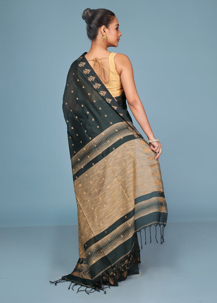 Green Cotton Saree With Blouse Piece