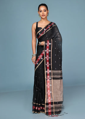 Cream Cotton Saree With Blouse Piece