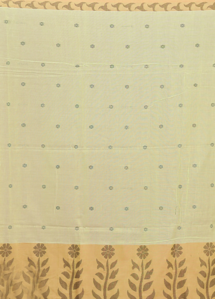 Green Cotton Saree With Blouse Piece