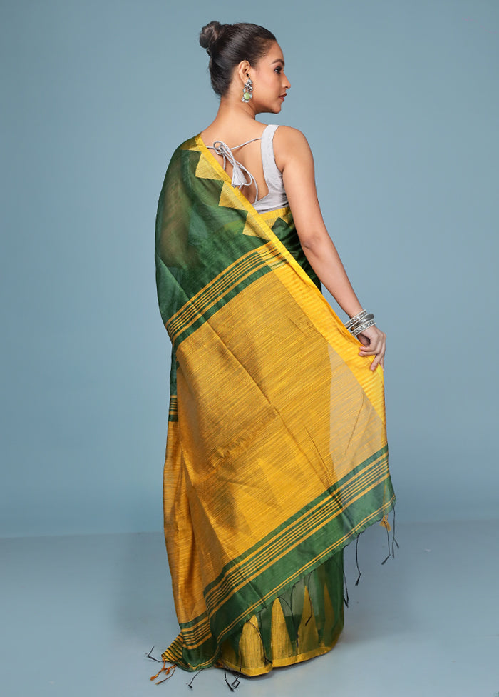 Green Cotton Saree With Blouse Piece