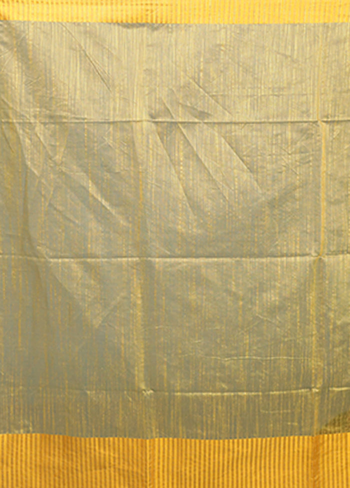 Green Cotton Saree With Blouse Piece