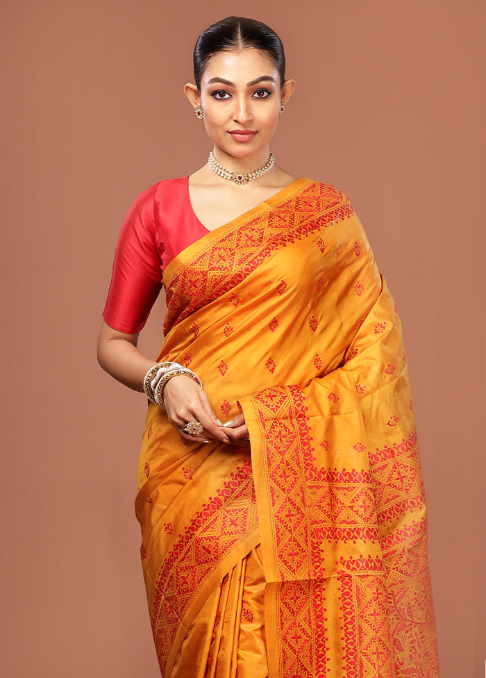 Yellow Kantha Stitch Pure Silk Saree With Blouse Piece