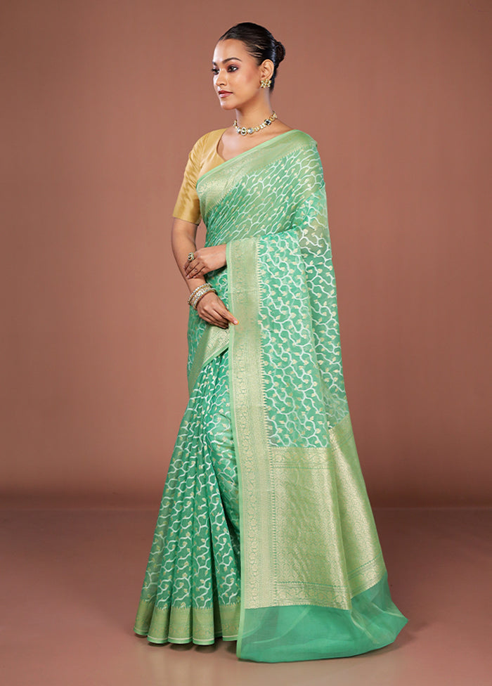 Green Kora Silk Saree With Blouse Piece