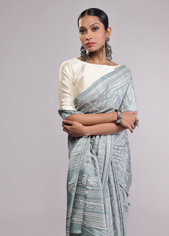 Blue Printed Silk Saree Without Blouse Piece