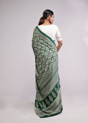 Green Printed Silk Saree Without Blouse Piece