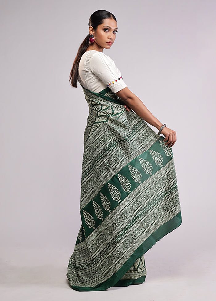 Green Printed Silk Saree Without Blouse Piece