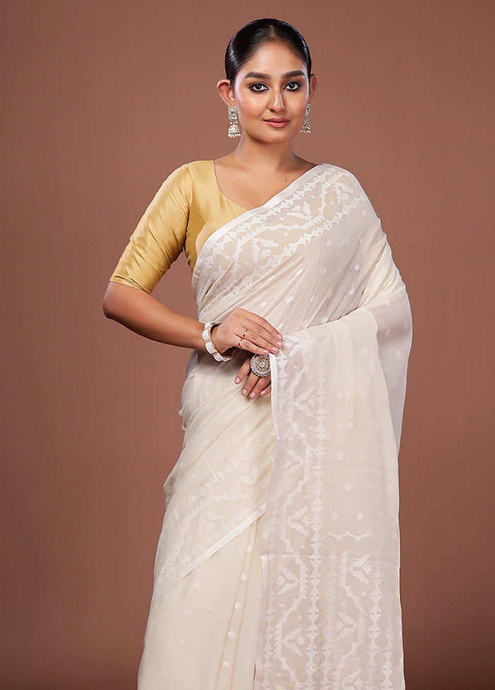 White Matka Pure Silk Saree With Blouse Piece