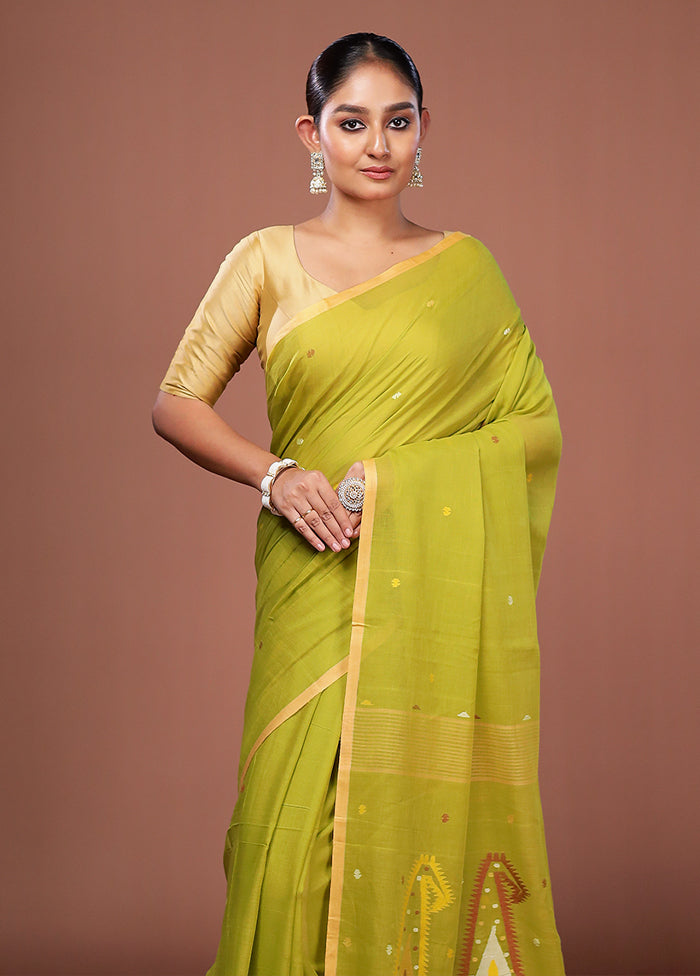 Green Matka Silk Saree With Blouse Piece
