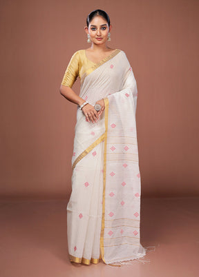 White Matka Silk Saree With Blouse Piece