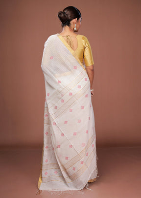 White Matka Silk Saree With Blouse Piece