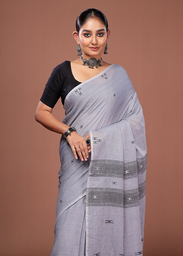 Grey Matka Silk Saree With Blouse Piece
