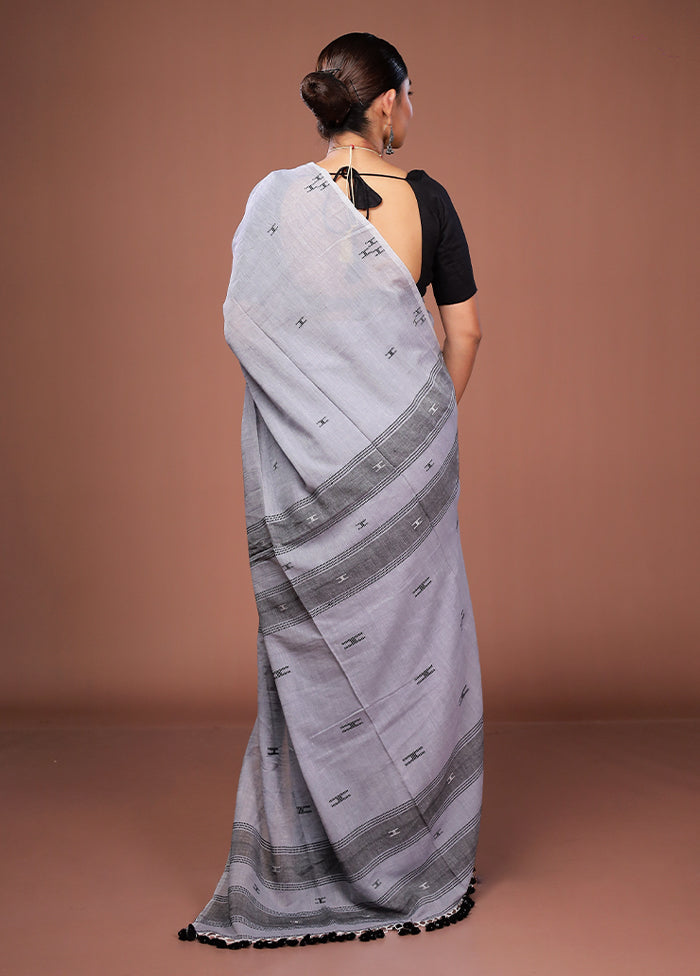 Grey Matka Silk Saree With Blouse Piece