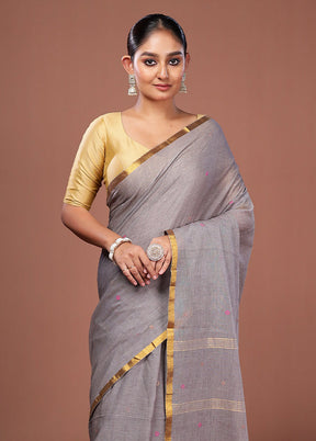 Grey Matka Silk Saree With Blouse Piece