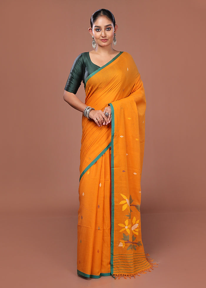 Yellow Matka Silk Saree With Blouse Piece