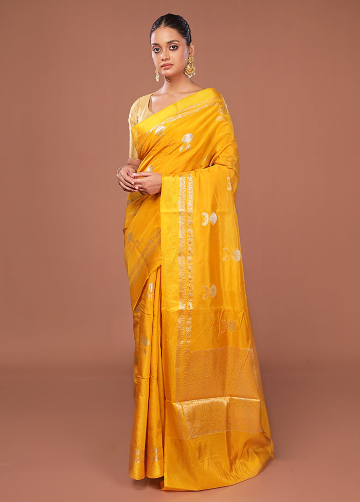 Yellow Dupion Silk Saree With Blouse Piece