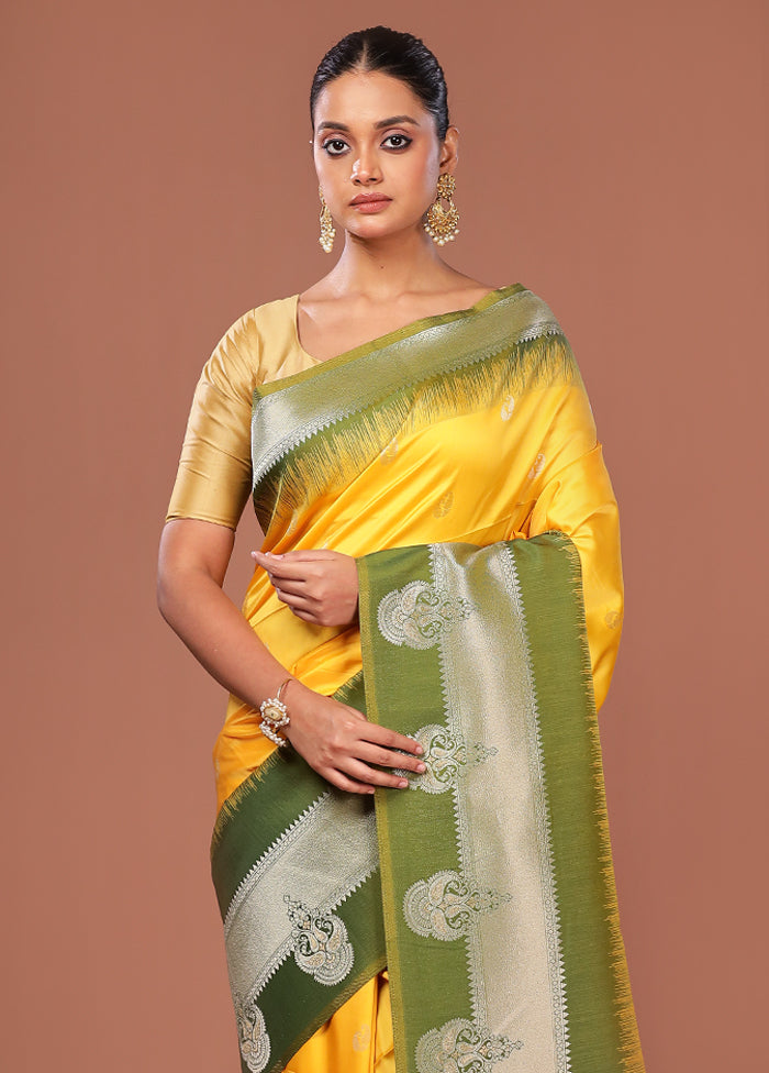 Green Dupion Silk Saree With Blouse Piece