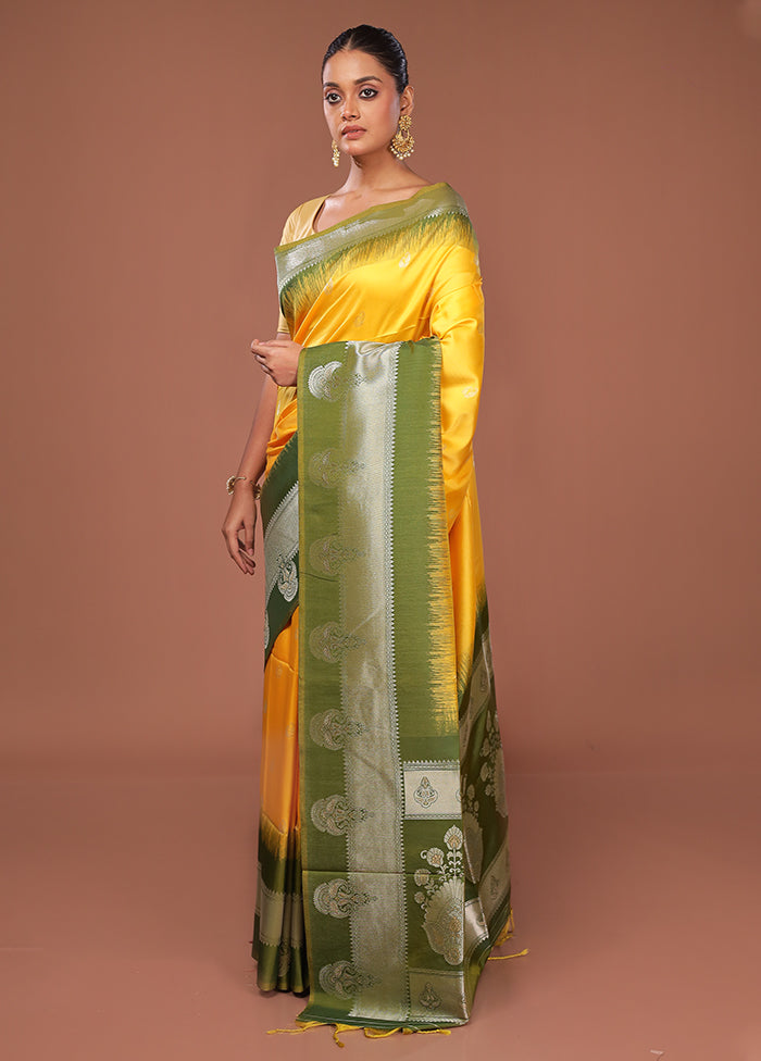 Green Dupion Silk Saree With Blouse Piece