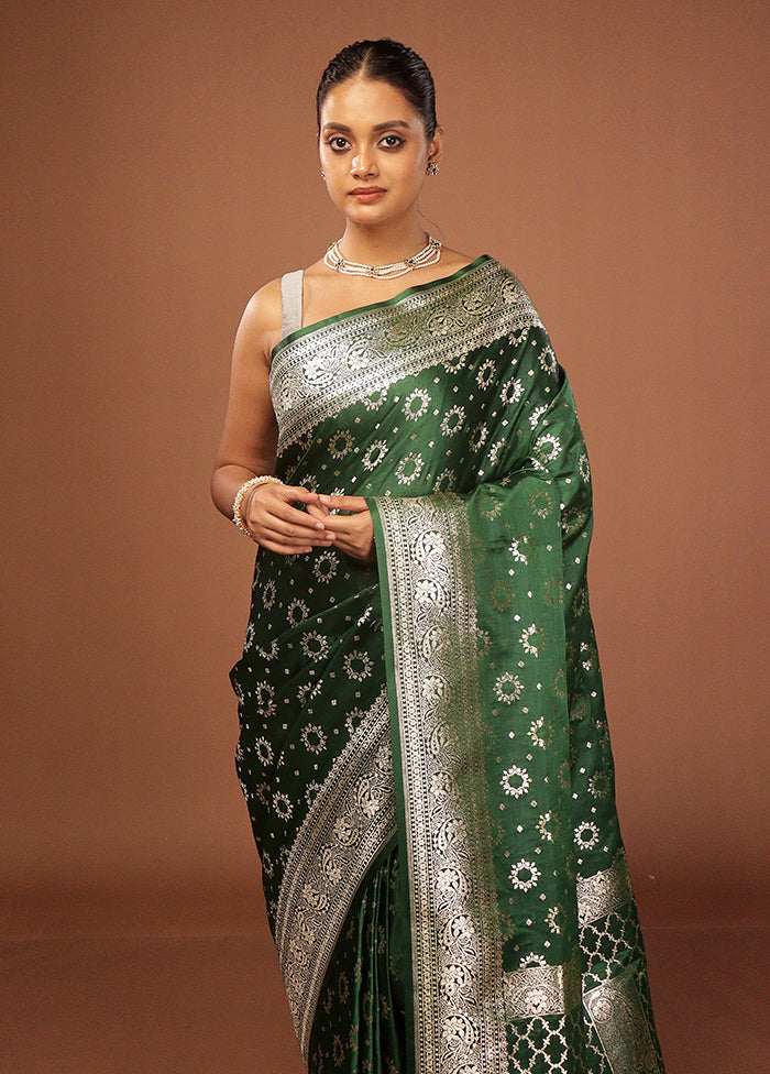 Green Uppada Silk Saree With Blouse Piece
