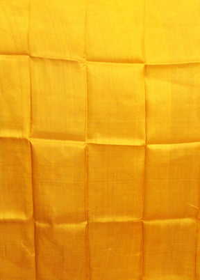 Red Printed Pure Silk Saree Without Blouse Piece