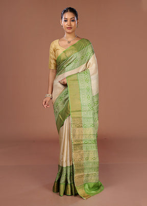 Cream Tussar Silk Saree With Blouse Piece