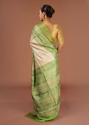 Cream Tussar Silk Saree With Blouse Piece