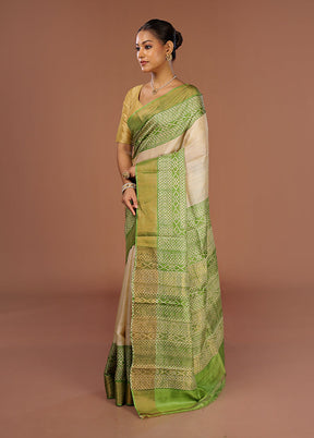 Cream Tussar Silk Saree With Blouse Piece