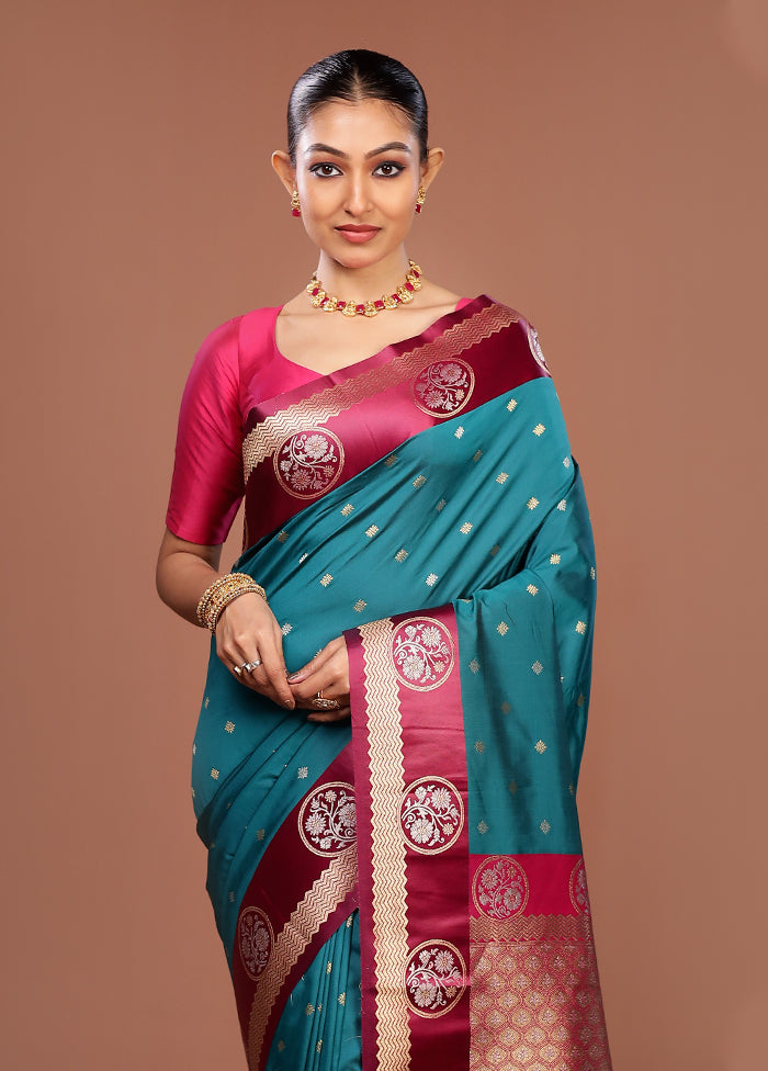 Green Dupion Silk Saree With Blouse Piece