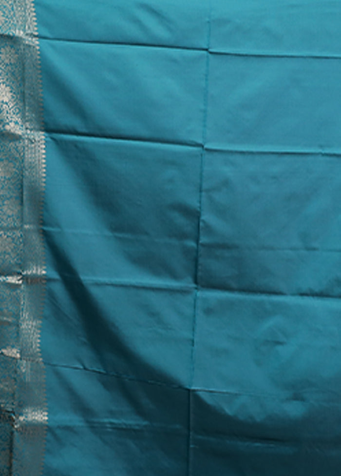 Maroon Dupion Silk Saree With Blouse Piece