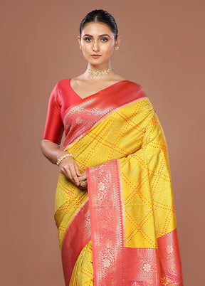 Green Dupion Silk Saree With Blouse Piece