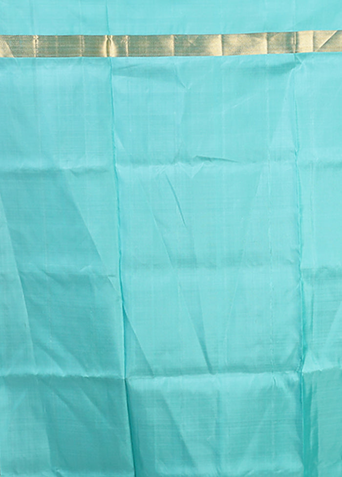 Red Handloom Kanjivaram Pure Silk Saree With Blouse Piece