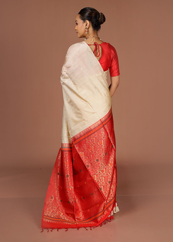 White Handloom Kanchipuram Pure Silk Saree With Blouse Piece