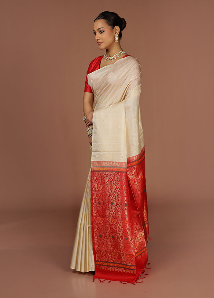 White Handloom Kanchipuram Pure Silk Saree With Blouse Piece