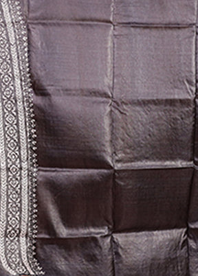 Grey Handloom Kantha Stitch Pure Silk Saree With Blouse Piece