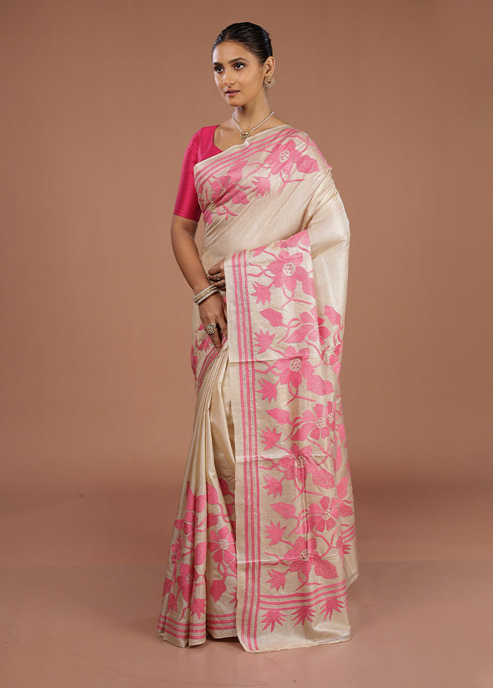 Cream Handloom Kantha Stitch Pure Silk Saree With Blouse Piece