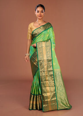 Green Handloom Kanjivaram Pure Silk Saree With Blouse Piece