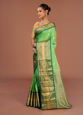 Green Handloom Kanjivaram Pure Silk Saree With Blouse Piece