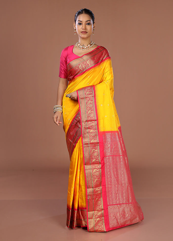 Yellow Handloom Kanjivaram Pure Silk Saree With Blouse Piece