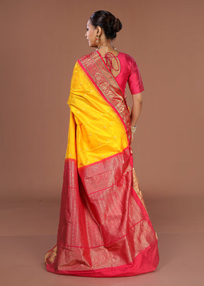 Yellow Handloom Kanjivaram Pure Silk Saree With Blouse Piece