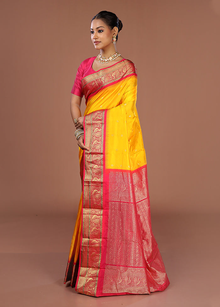 Yellow Handloom Kanjivaram Pure Silk Saree With Blouse Piece