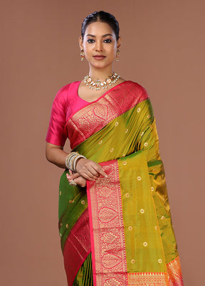 Green Handloom Kanjivaram Pure Silk Saree With Blouse Piece